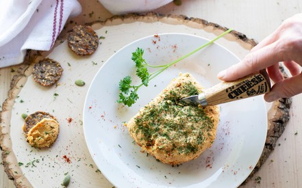 roasted red pepper vegan cheese spread
